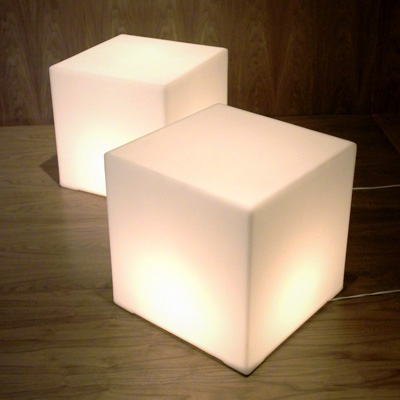 2 Lightboxes