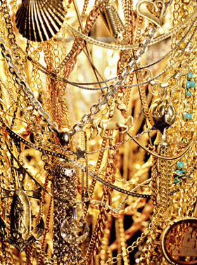 Floto + Warner Chandelier Close-Up